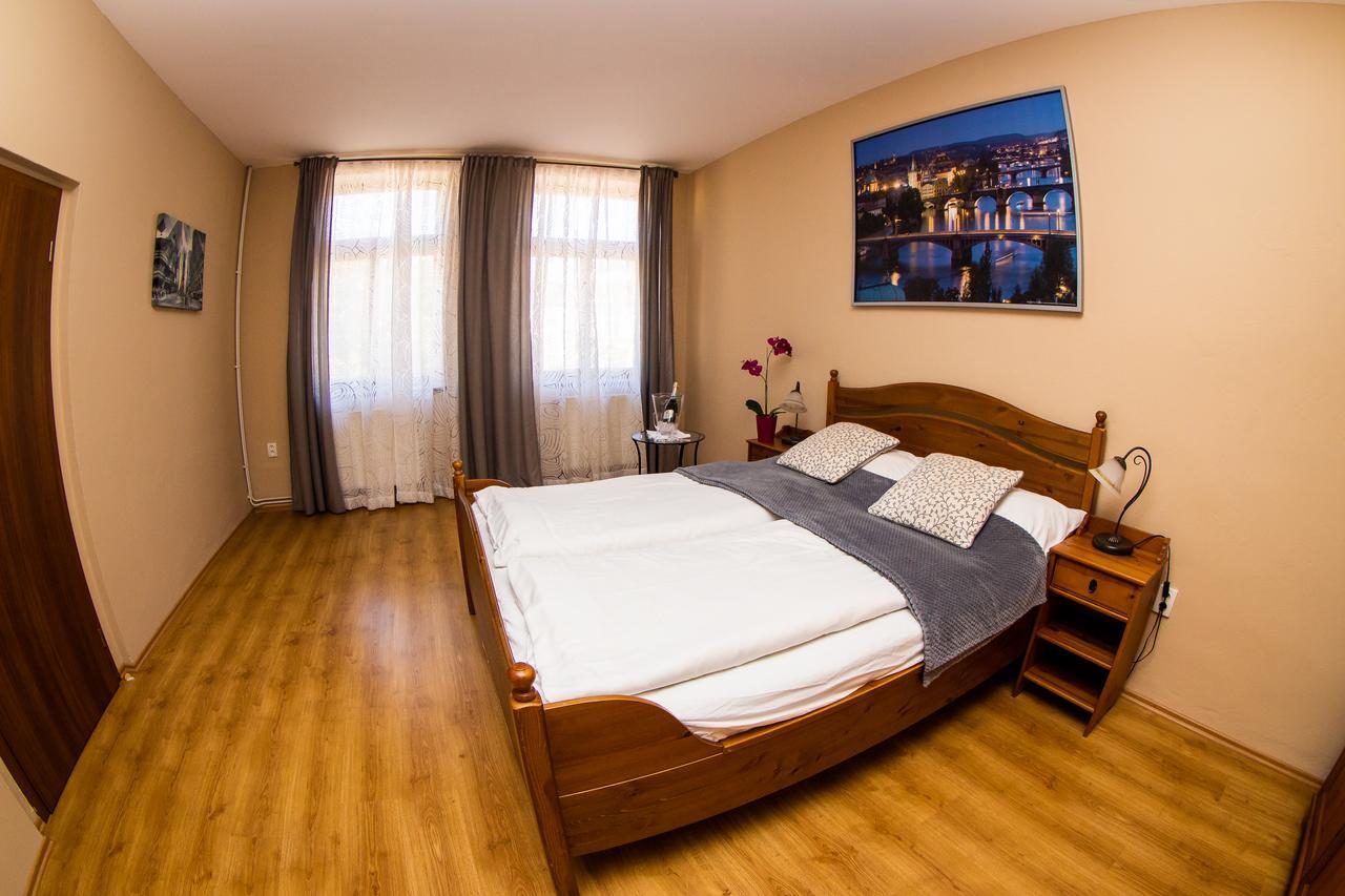 Apartman U Krale Komenskeho Jicin Exterior photo